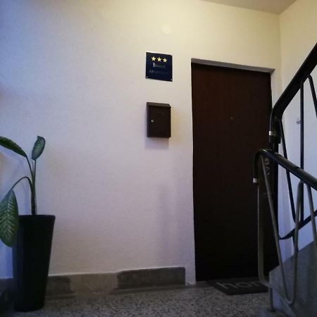 Apartman Skribulja Zupanja Exterior photo