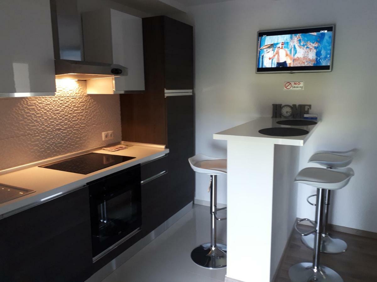 Apartman Skribulja Zupanja Exterior photo