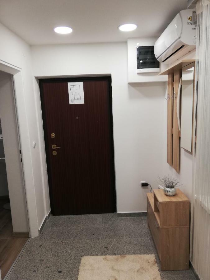 Apartman Skribulja Zupanja Exterior photo